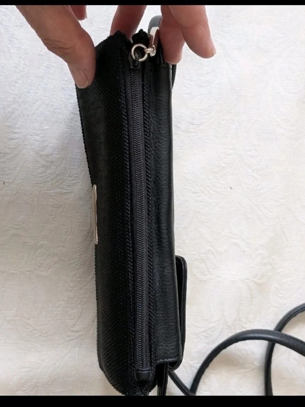 Nine West Black Women's Crossbody Wallet Strap Zippered Pocket ID Window Solid